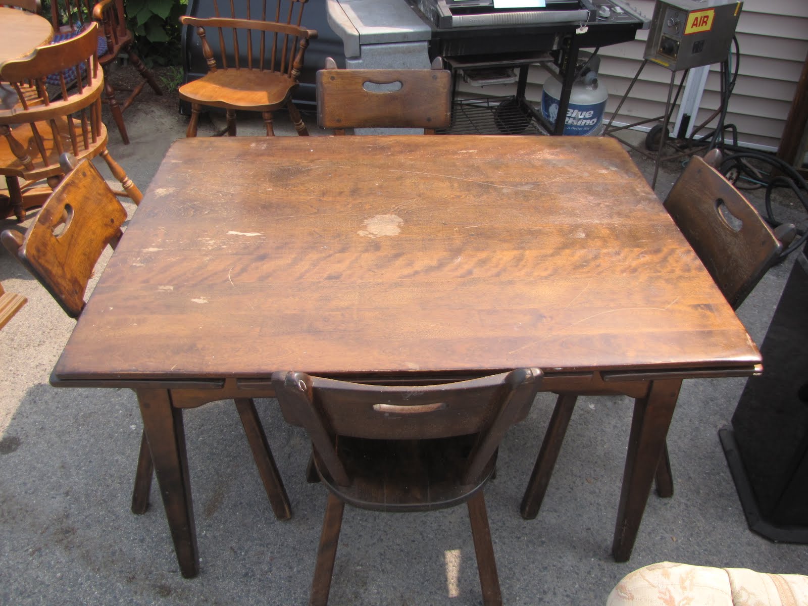 WSS Thrift Vintage Table and Chairs 75