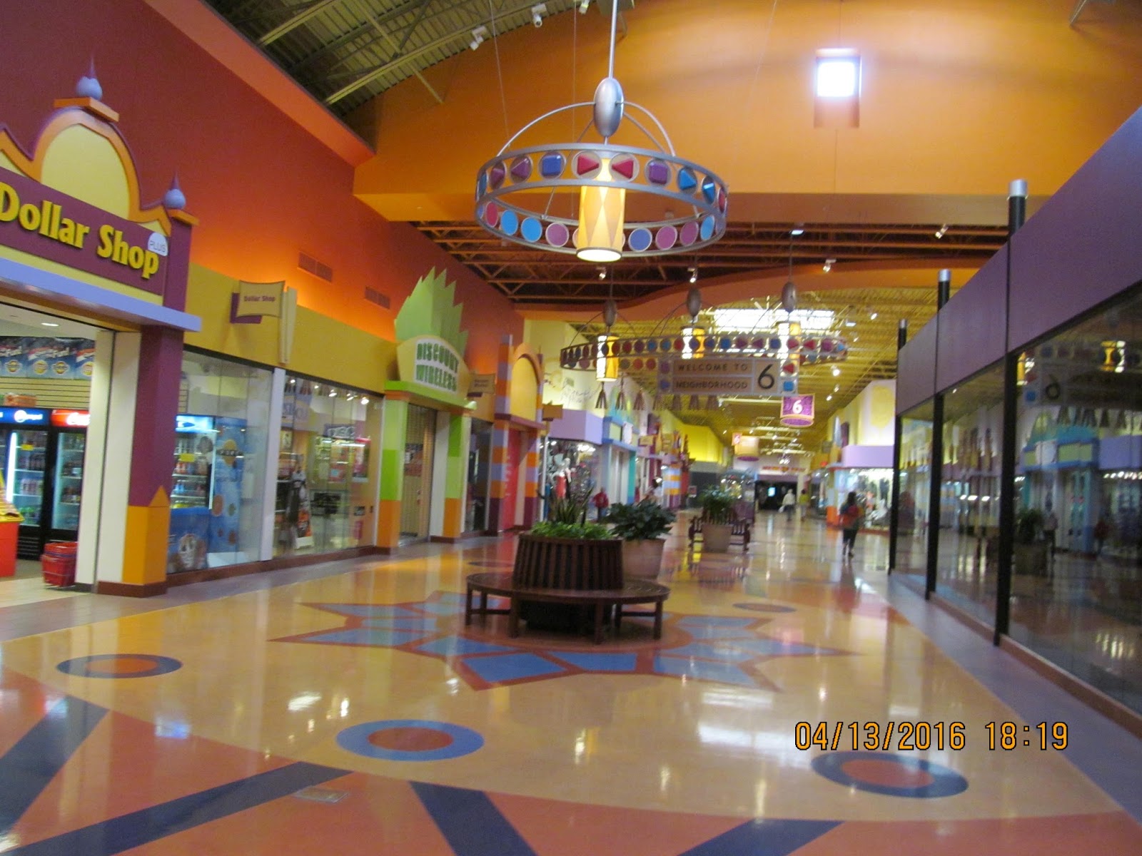 Trip to the Mall: St. Louis Outlet Mall [( St. Louis Mills)- Revisited]- Hazelwood, Missouri