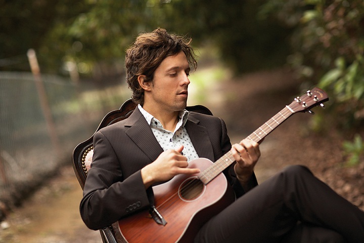 Terjemahan Lirik Lagu Love Is Still The Answer ~ Jason Mraz Terjemahan Lirik Lagu Love Is Still The Answer ~ Jason Mraz