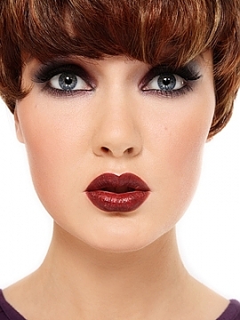 Fashion Klix: Deep Red Lipstick