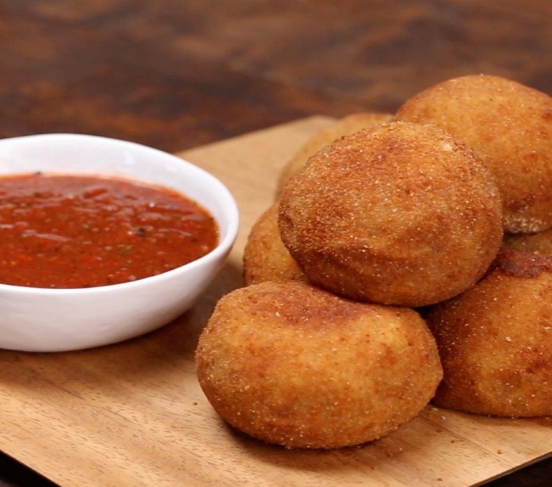 Recipe Guide Chicken Stuffed Potato Bombs Recipe Guide Chicken Stuffed Potato Bombs