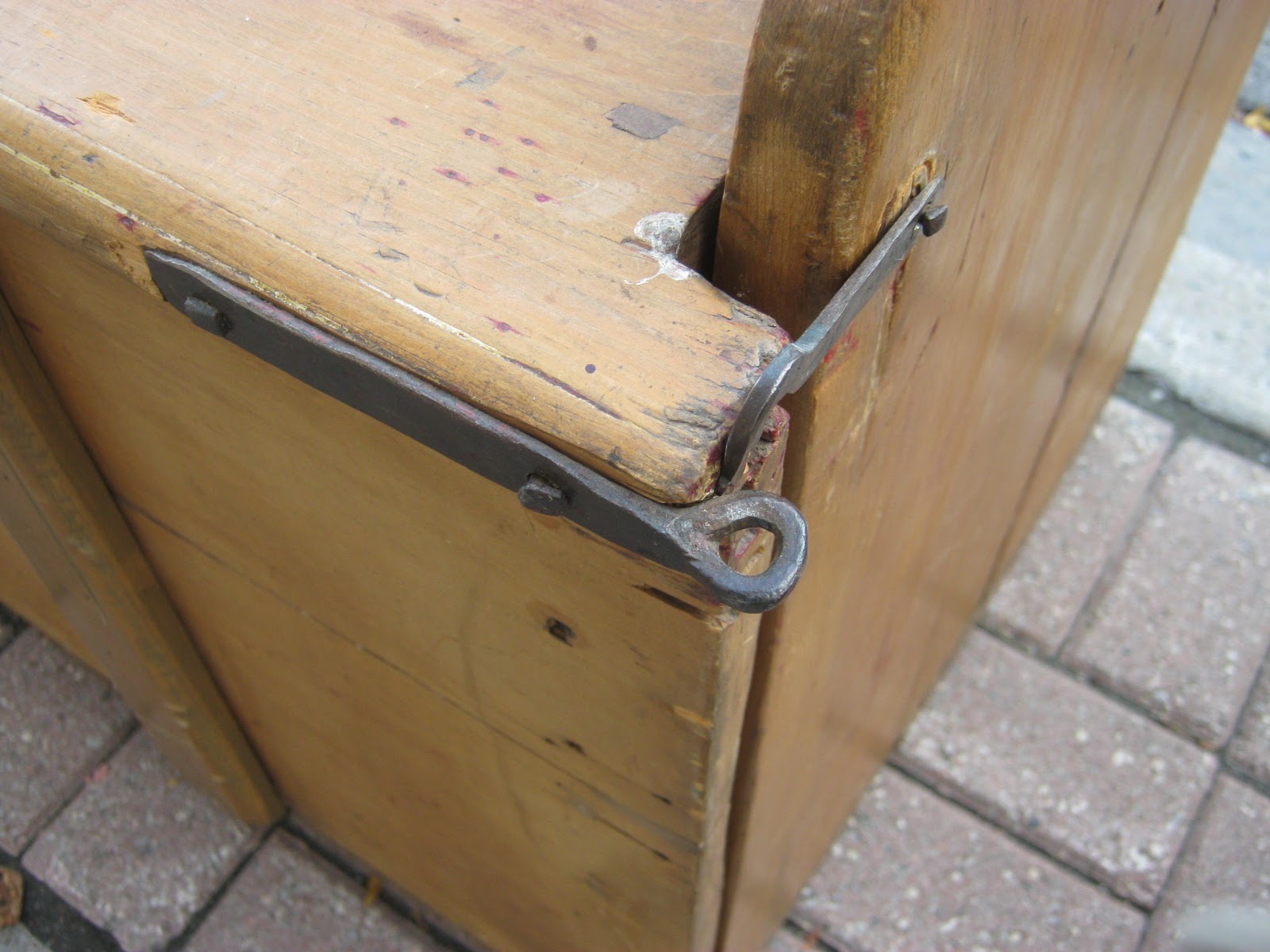 Funk & Gruven AZ circa 1845 PINE SETTLEBED WITH PROVENANCE PLUS!