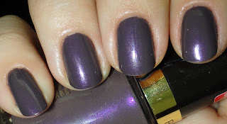 Revlon Naughty nail polish swatches and review