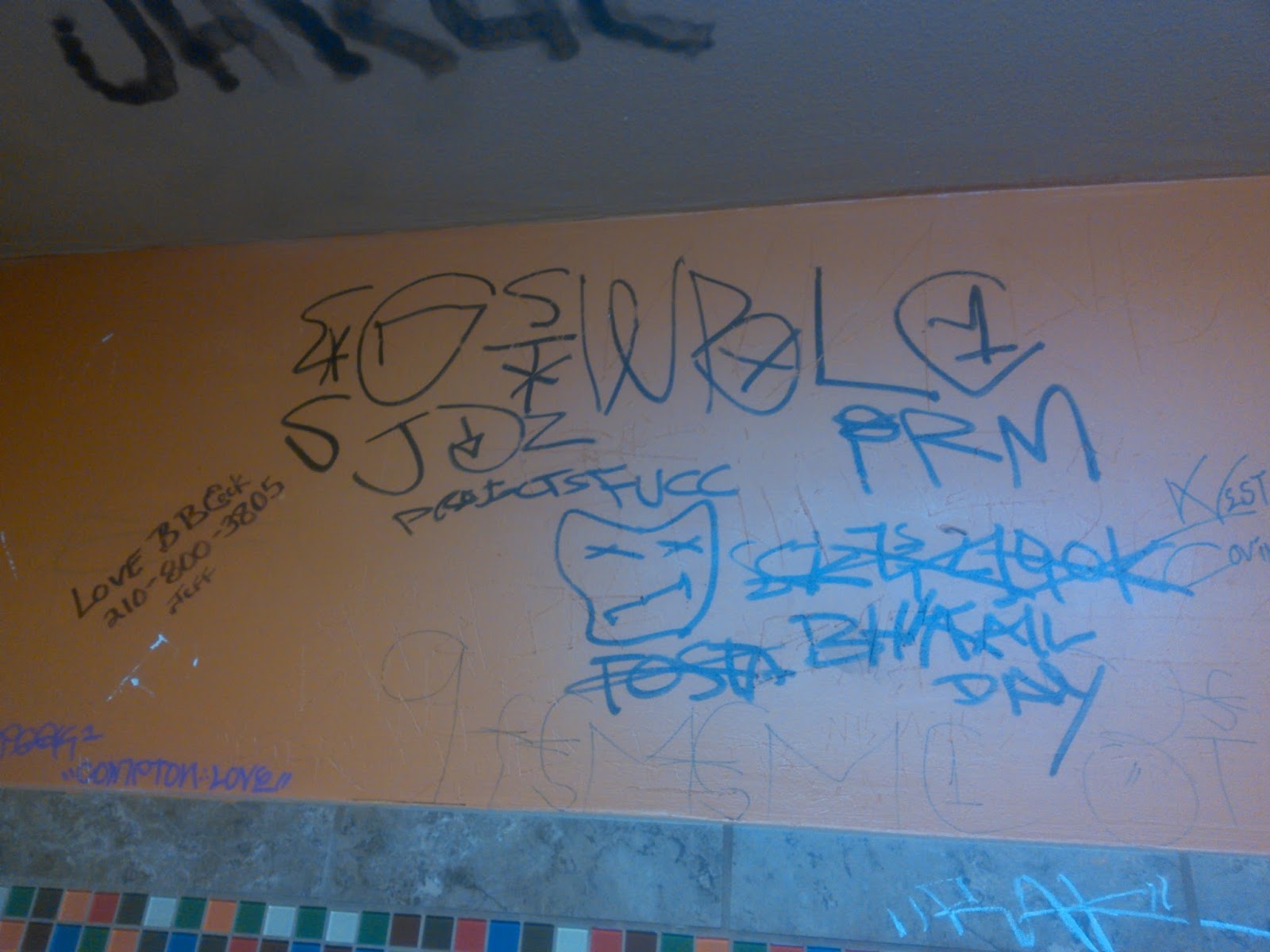 crip gangs graffiti grape street Watts ( baby loc crip )