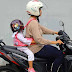 Tips Aman Membonceng Anak dengan Motor