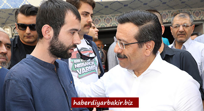 Cumali Atilla, Diyarbakır Bağlar'da vatandaşlar ile biraraya geldi Cumali Atilla, Diyarbakır Bağlar'da vatandaşlar ile biraraya geldi