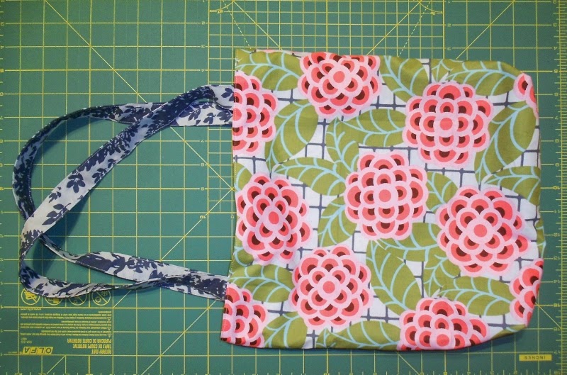 Kinda Quilty: Finish It Friday - Totes For Breast Cancer Warriors
