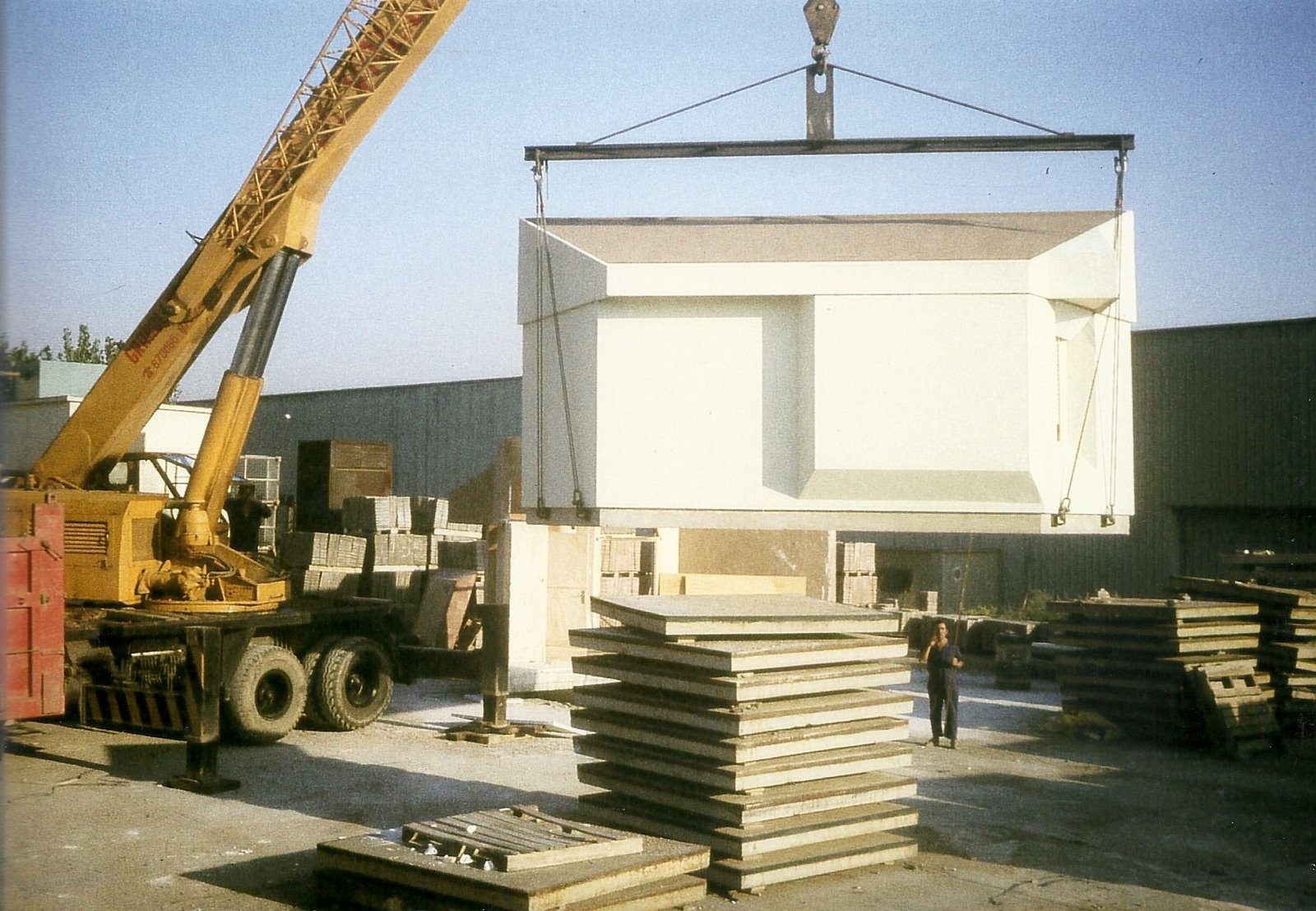 Architectonic Concrete, S.L. Modular precast housing.
