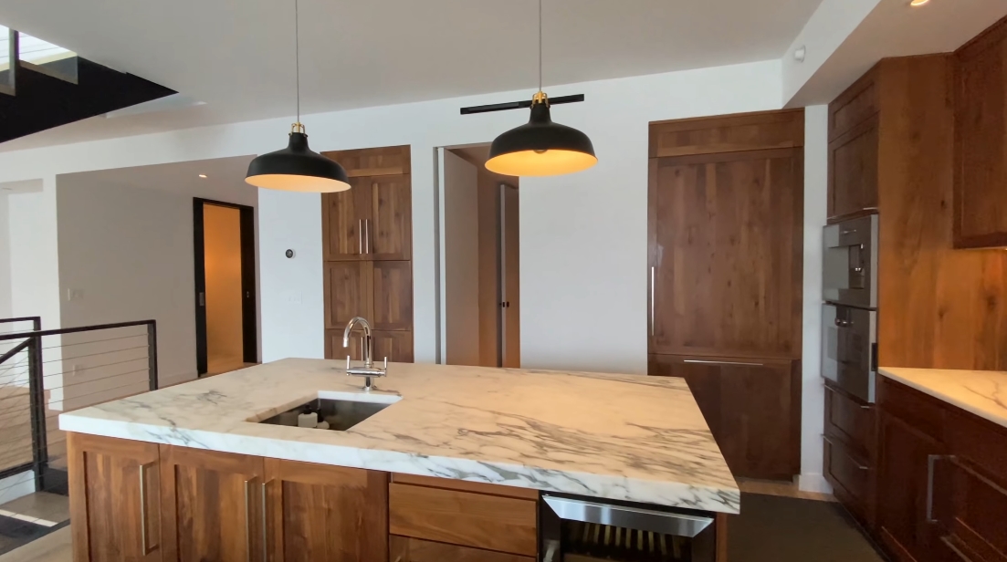 Tour 90 Fuman St. #1010, Brooklyn Luxury Penthouse vs. 42 Interior Design Photos
