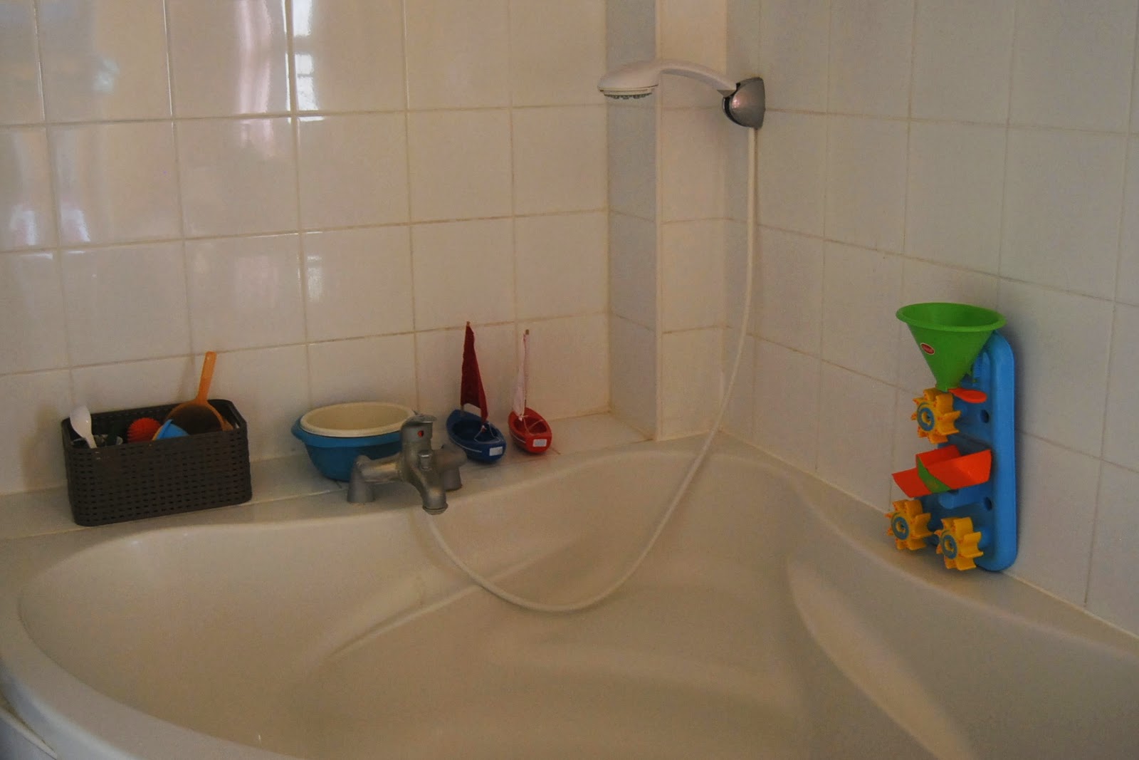 Merci qui ? Merci Montessori !: Jouets de bain