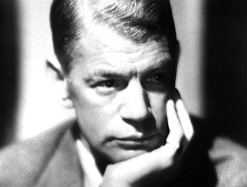 http://4.bp.blogspot.com/--H5-S50Iqh4/UBKjAk4QkXI/AAAAAAAACJg/UAXYtg38lYE/s1600/james_whale.jpg