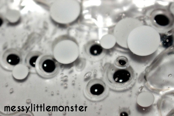 googly eye halloween sensory bag idea for babies and toddlers