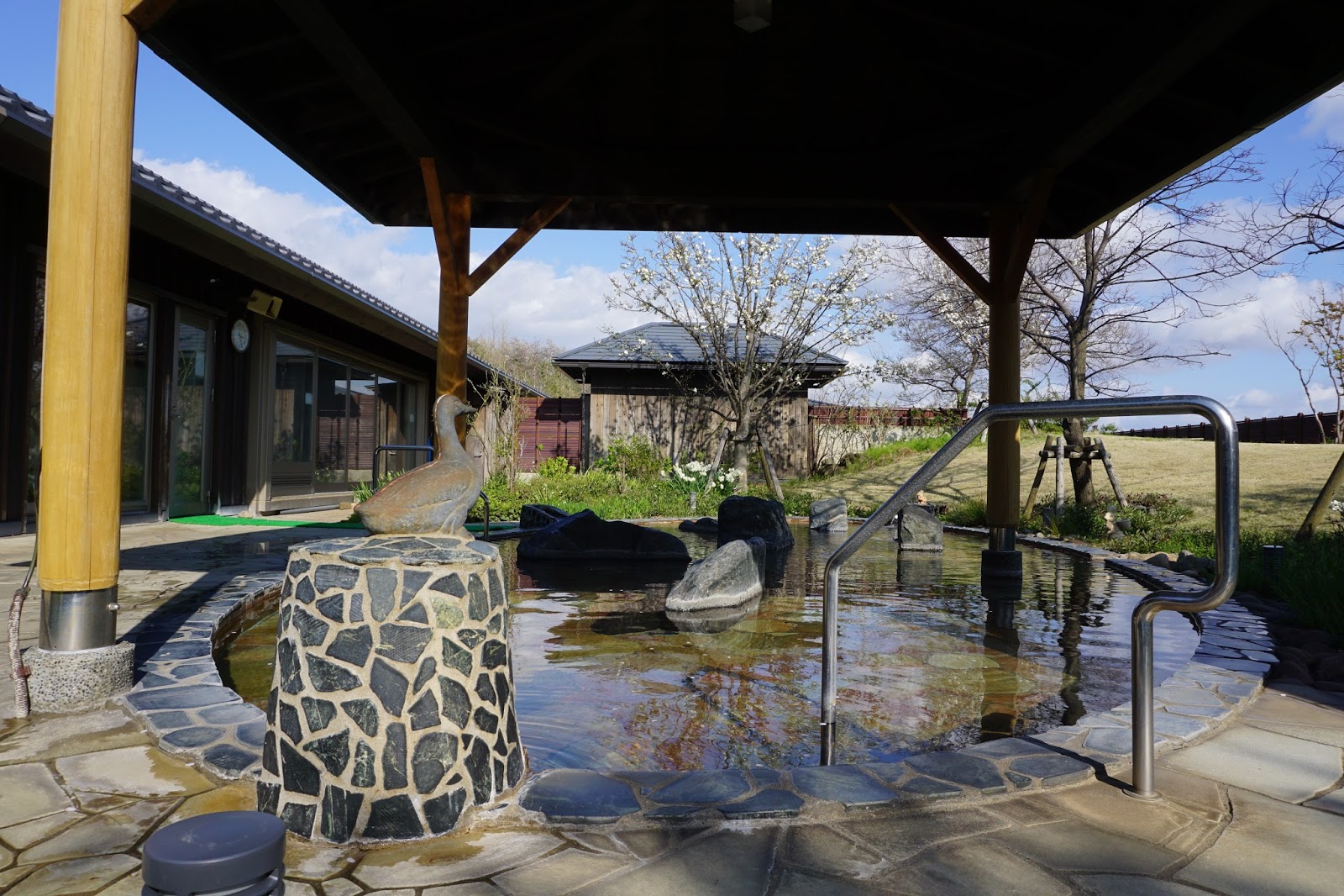 Niigata Wine and Hot Spring Haven at Cave d'Occi Vinespa Winery Resort