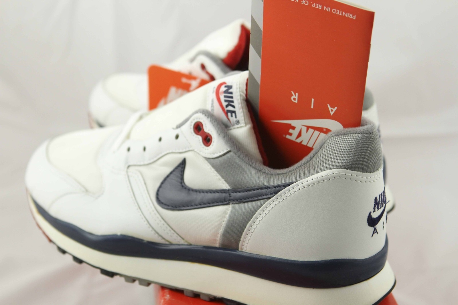 1988 NIKE MEN'S AIR WINDRUNNER WH/MID BL