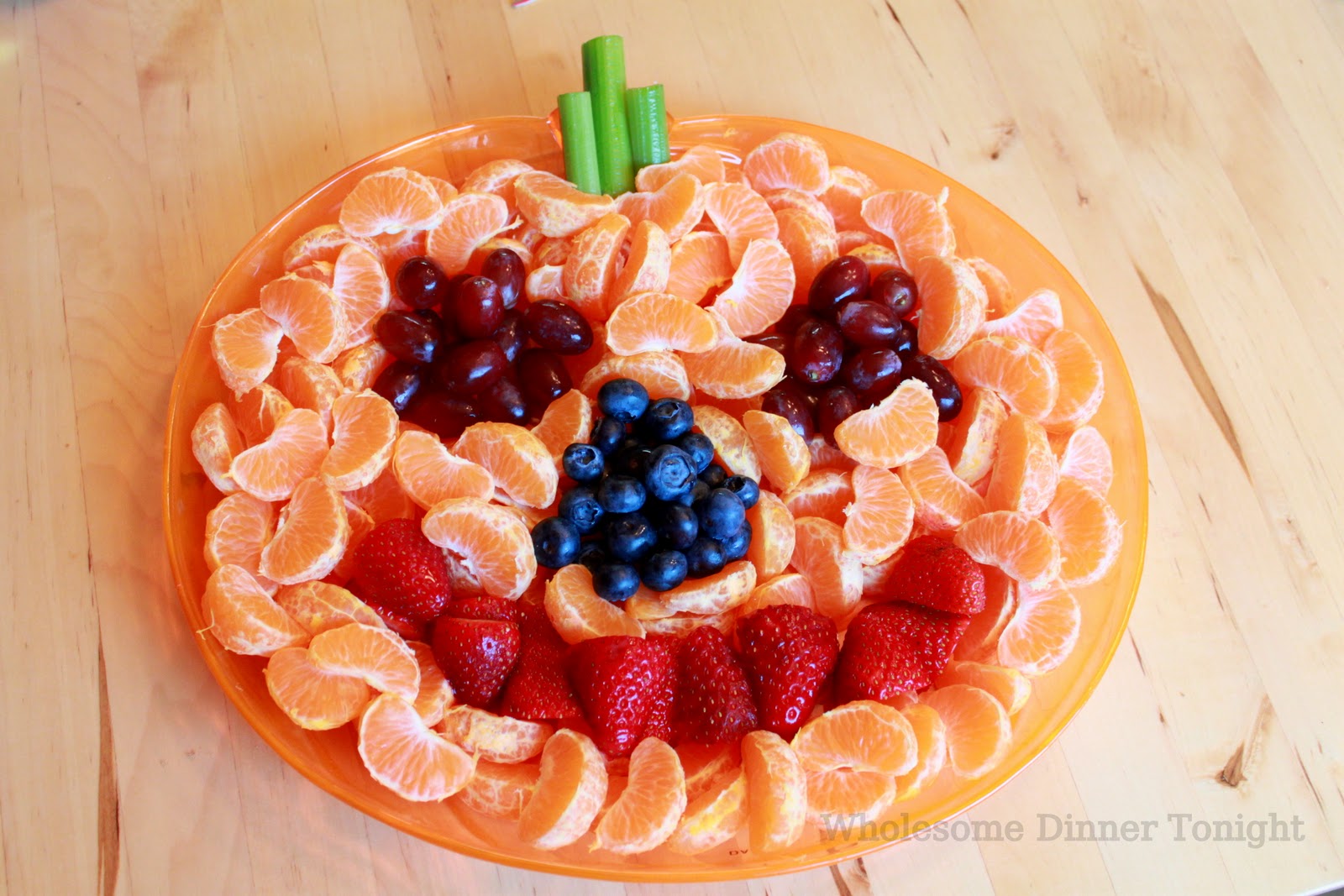 Ghostly bananas and Jack-O-Lantern Clementines: Healthy treats for the  kids' school H…