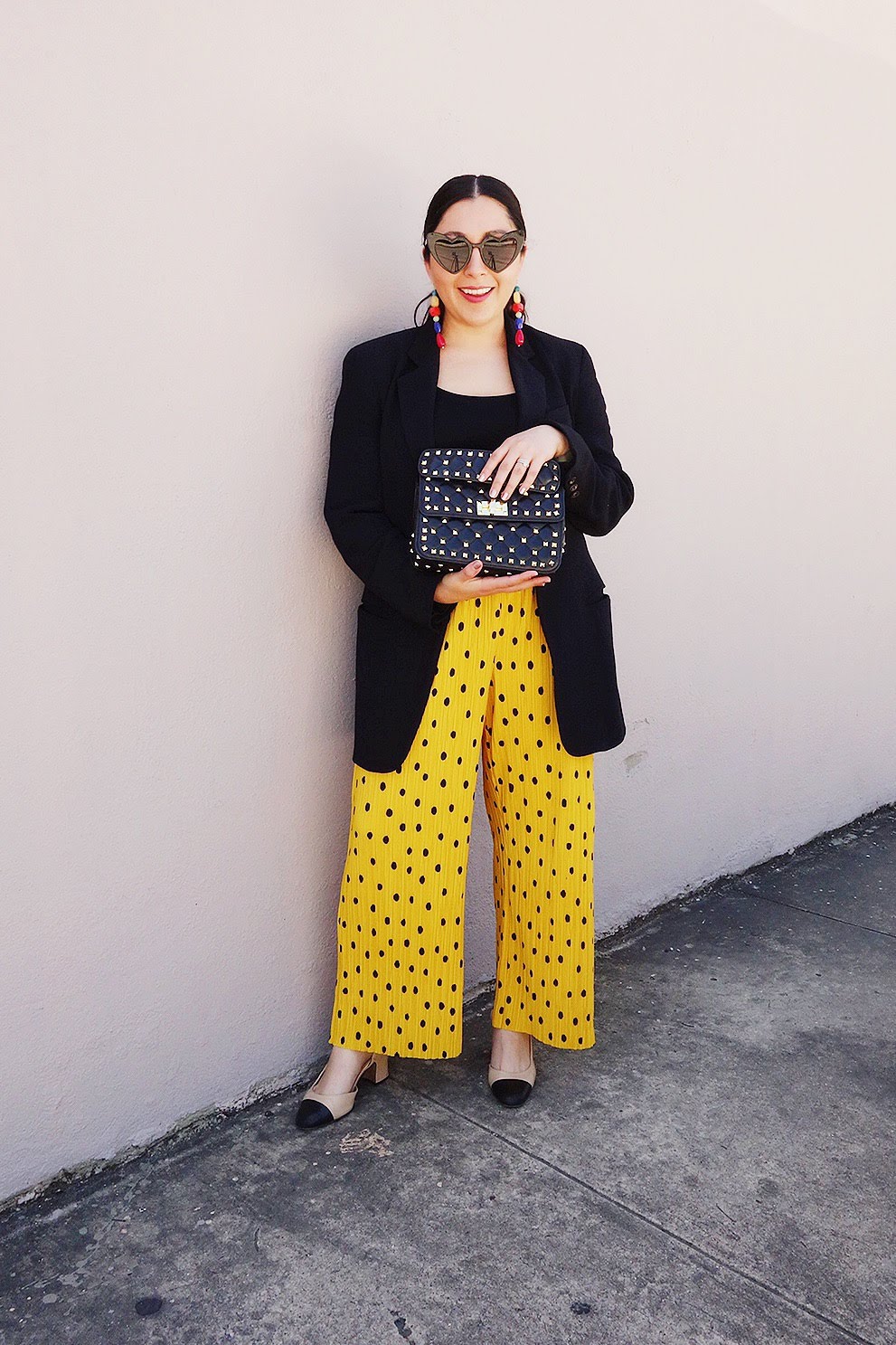 Yellow pants, Yellow spotted pants, Yellow polkadots, Yellow pleated, Plisse pants, Yellow pants outfit spring, Spring outfit