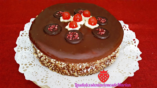 Tarta De Crema Y Chocolate
