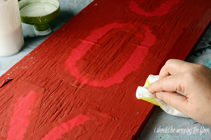How to Make a Weathered JOY Sign with PERFECT Lettering | Options to make without a vinyl machine, too.