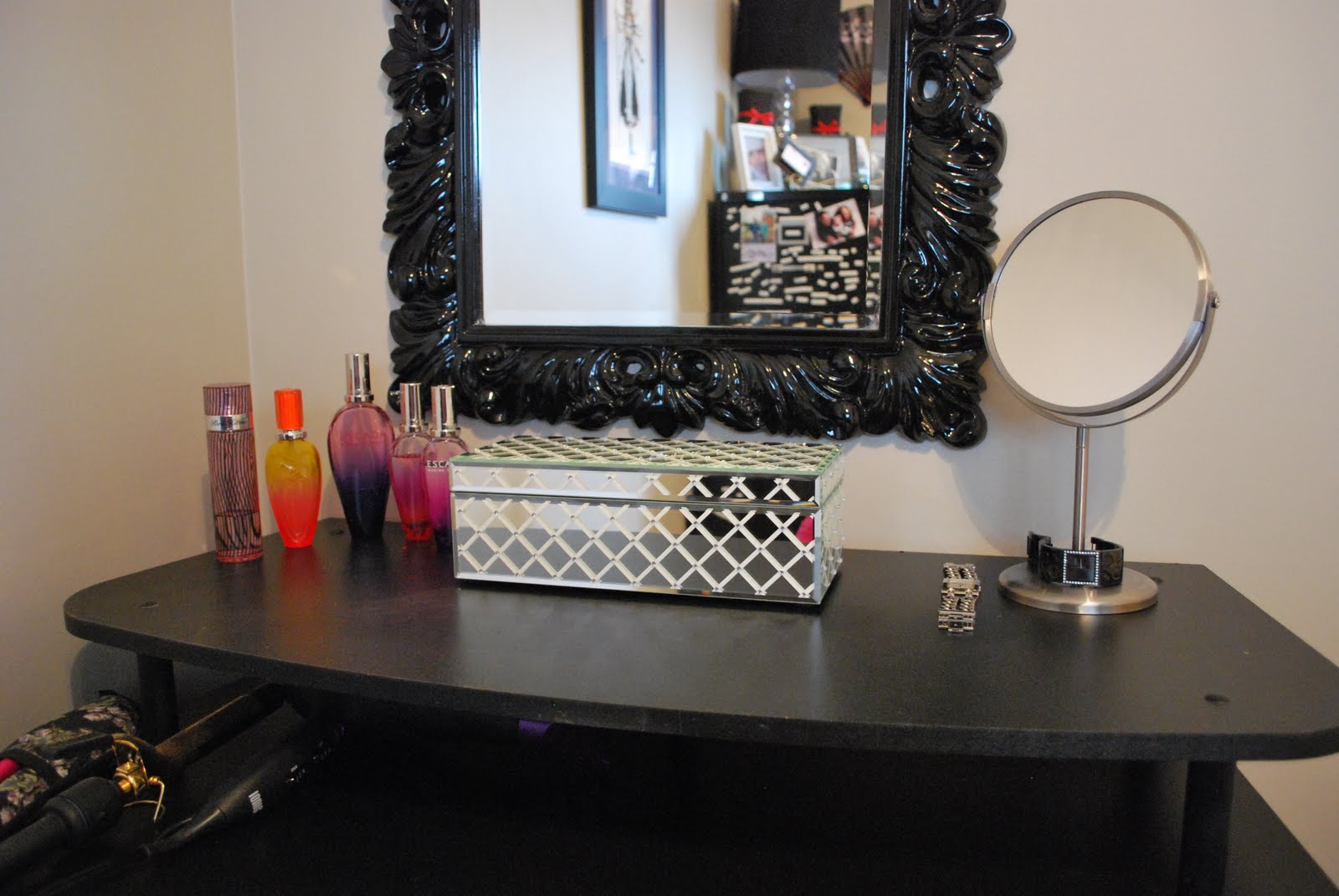 Blue Ribbon Studio My Makeup Desk