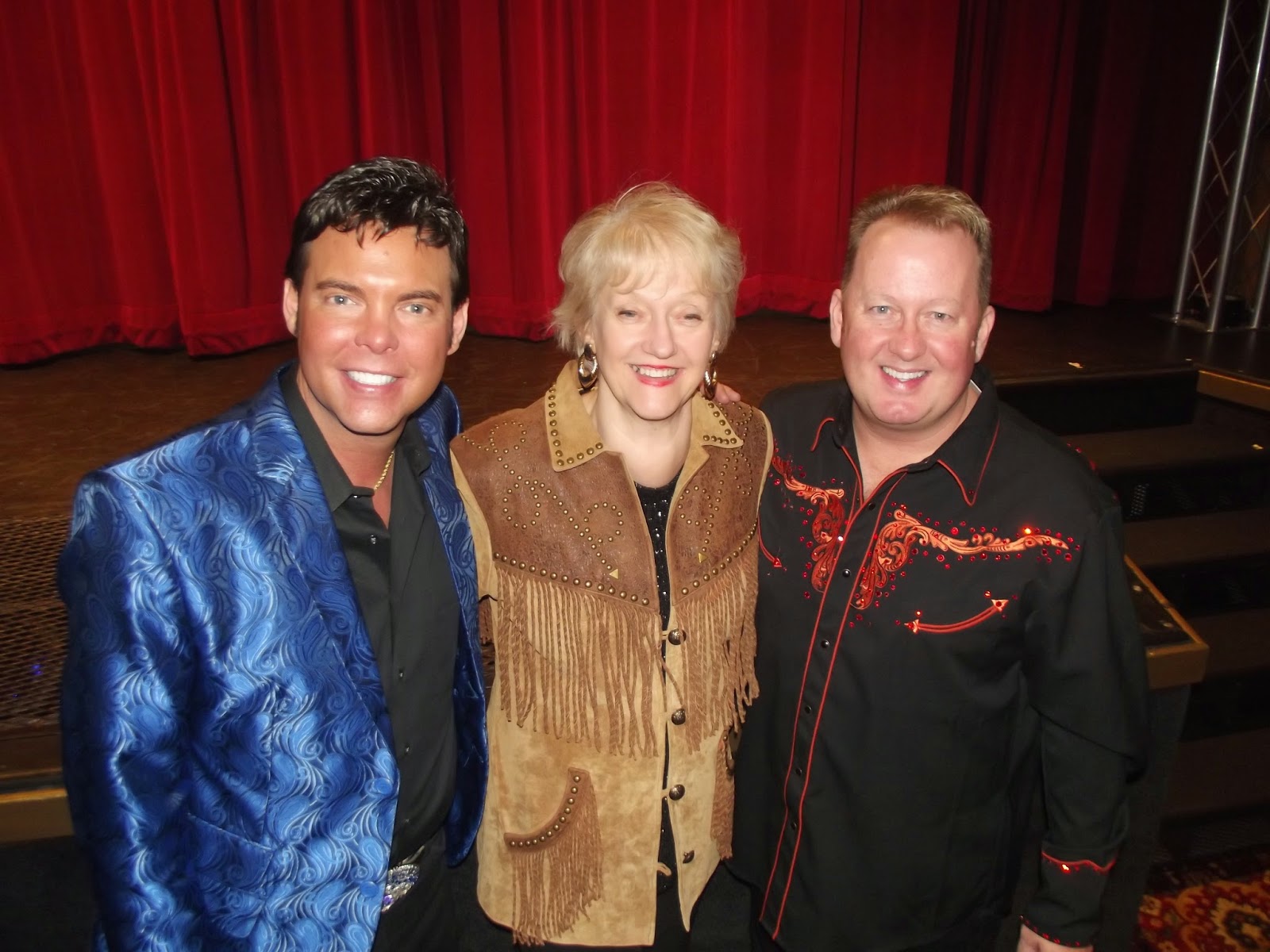 Branson s tour guide branson country usa tv show at grand country