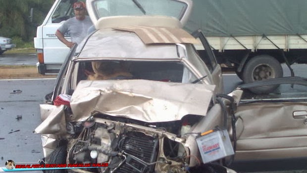 Penampakan di Mobil Tabrakan