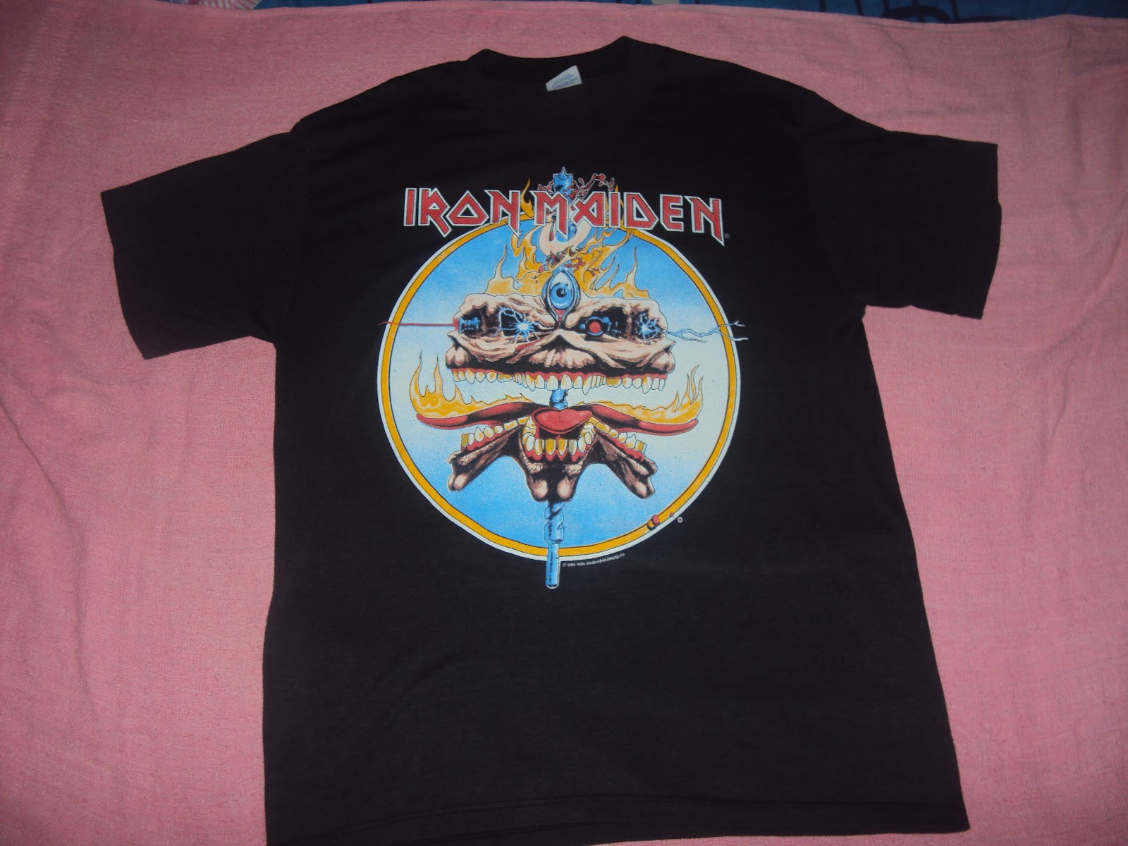 Bundle Lover's: Iron Maiden Vintage Tshirt