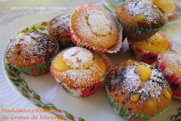 Magdalenas rellenas de crema de naranja