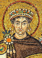 LAMPES PERPÉTUELLES : Des lampes qui brillent pour l'étérnité Mosaic_of_Justinianus_I_-_Basilica_San_Vitale_%2528Ravenna%2529
