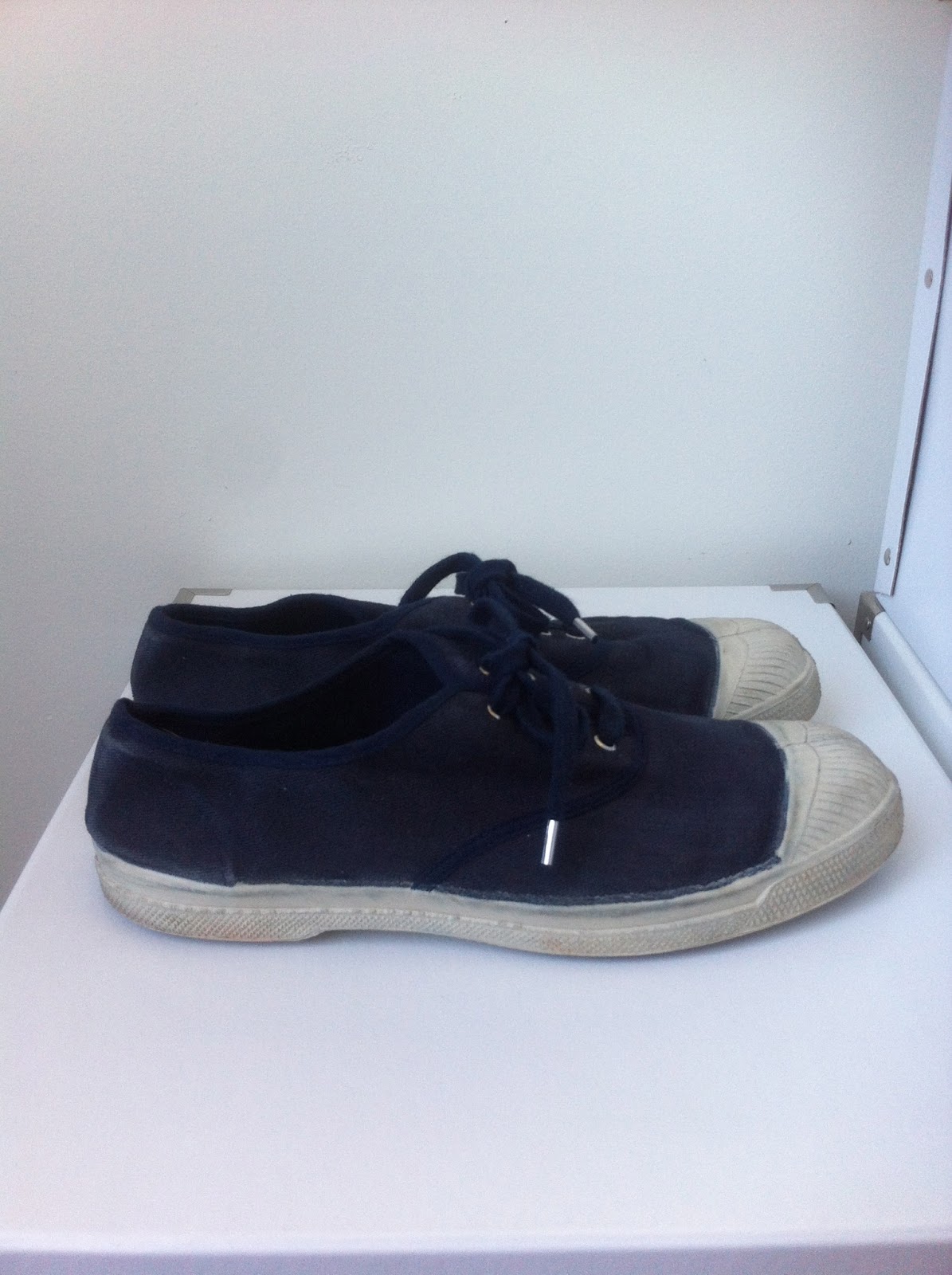 laws of general economy: Bensimon Vintage Washed Lace-Up Sneaker Size 38
