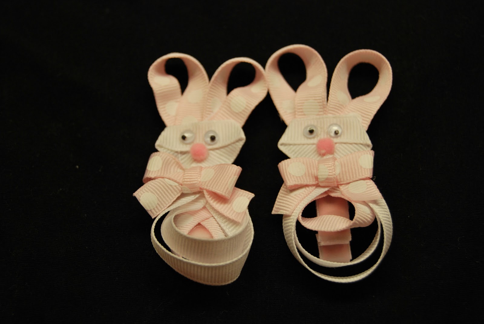a Baker, a Cook, and a Stick of glue Easter Bunny Hair Bow Tutorial