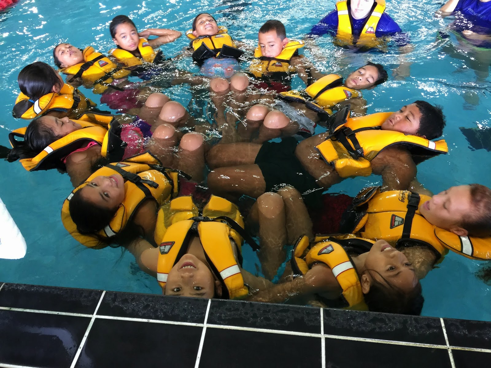 Clendon Park School Room 8 Life jacket lesson with Community Swim