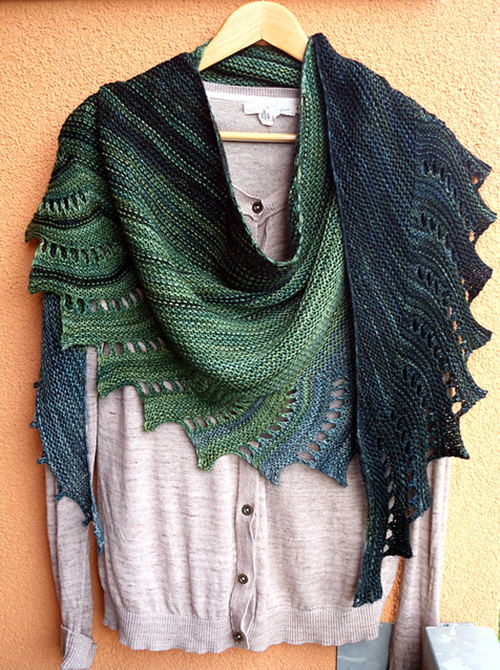 beautiful-skills-crochet-knitting-quilting-welsh-green-dragon