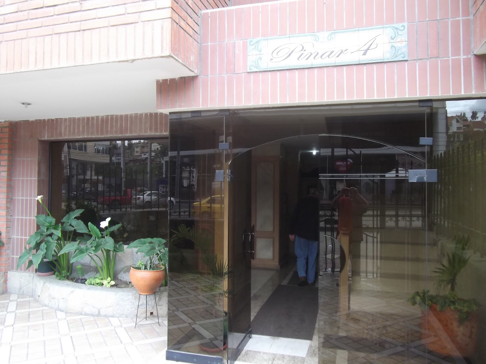 AAA LIVING IN CUENCA My Cuenca, Ecuador condo finally furnished!