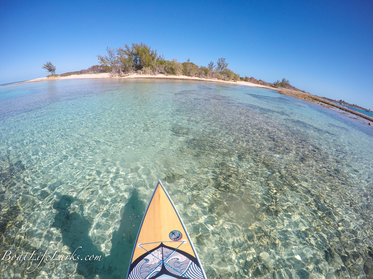 Sailing to Honeymoon Harbor, Bimini Islands The Larks of the Independence