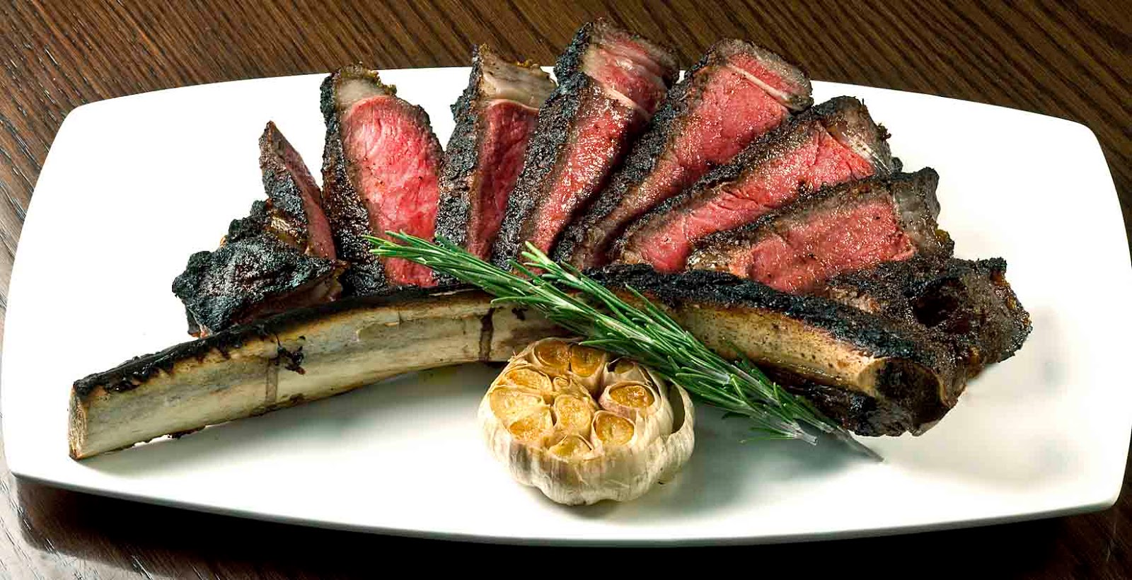 UPPER EAST SIDE HOTSPOT TBAR STEAK & LOUNGE EMBRACED BY NEW YORKERS