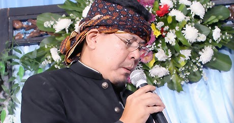 Pidato/Sambutan Bahasa Sunda Penyerahan Calon Pengantin Pria (Contoh 1