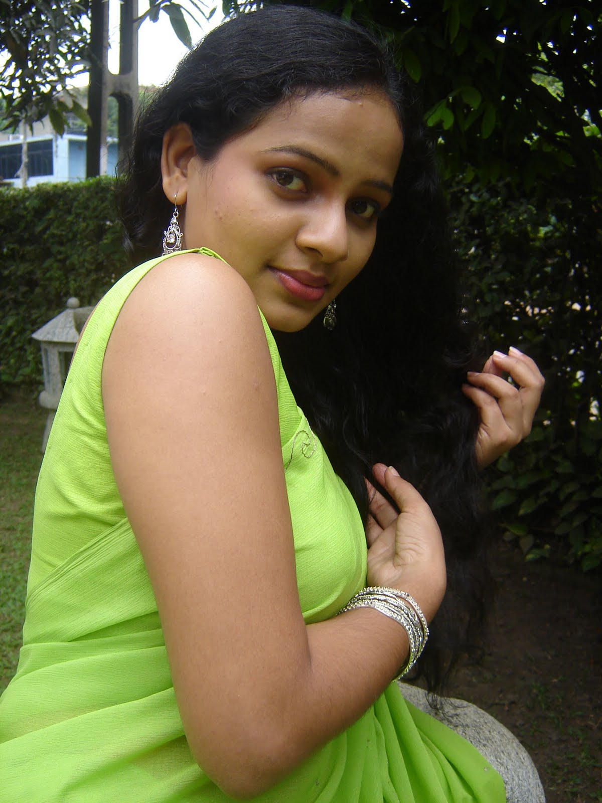 Nadeesha Hemamali - (Sri Lankan actress) | Gallery Porn Girls