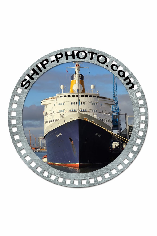 Ship-Photo