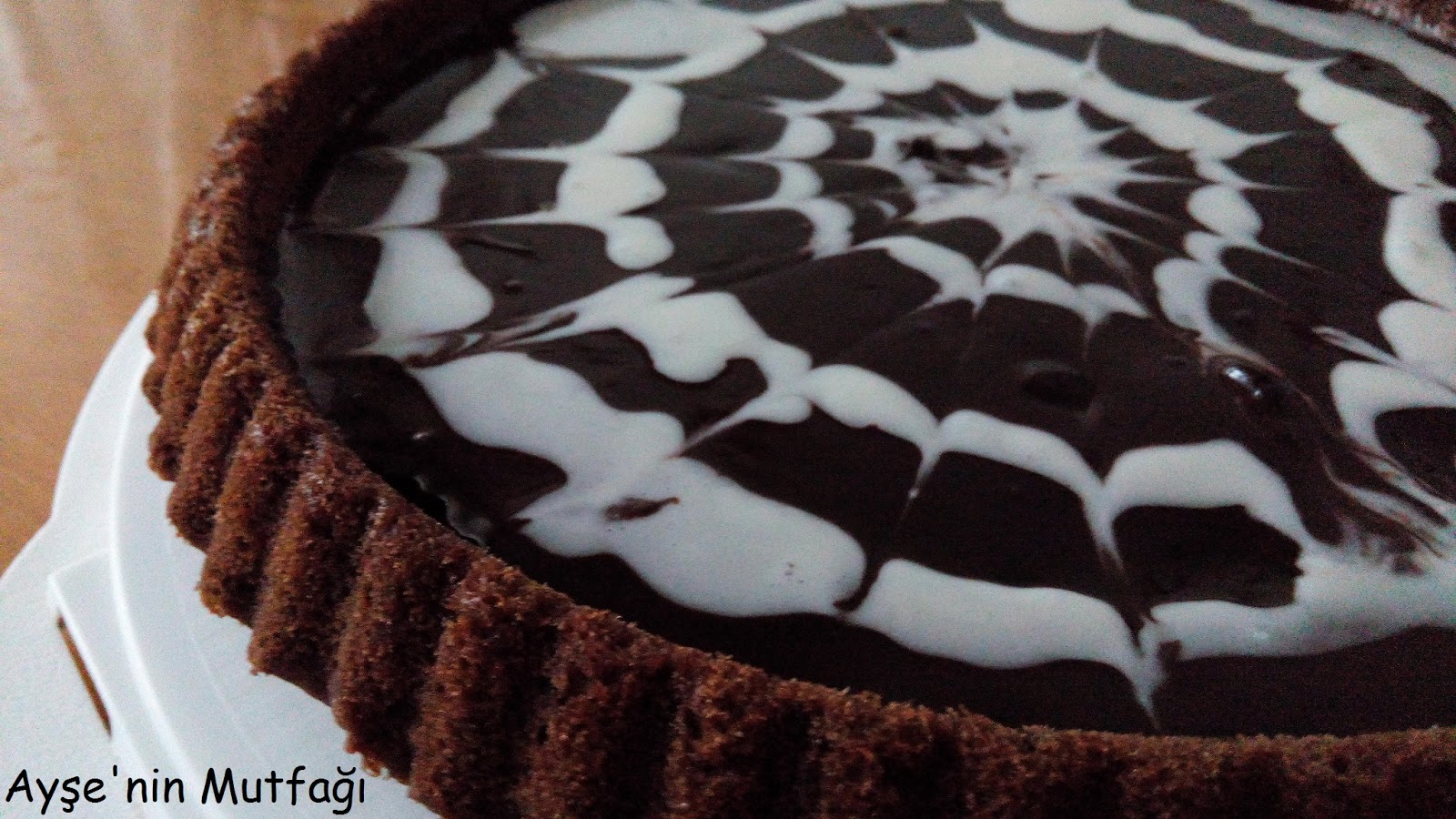 Çikolata Kremalı Tart Kek Tarifi Çikolata Kremalı Tart Kek Tarifi