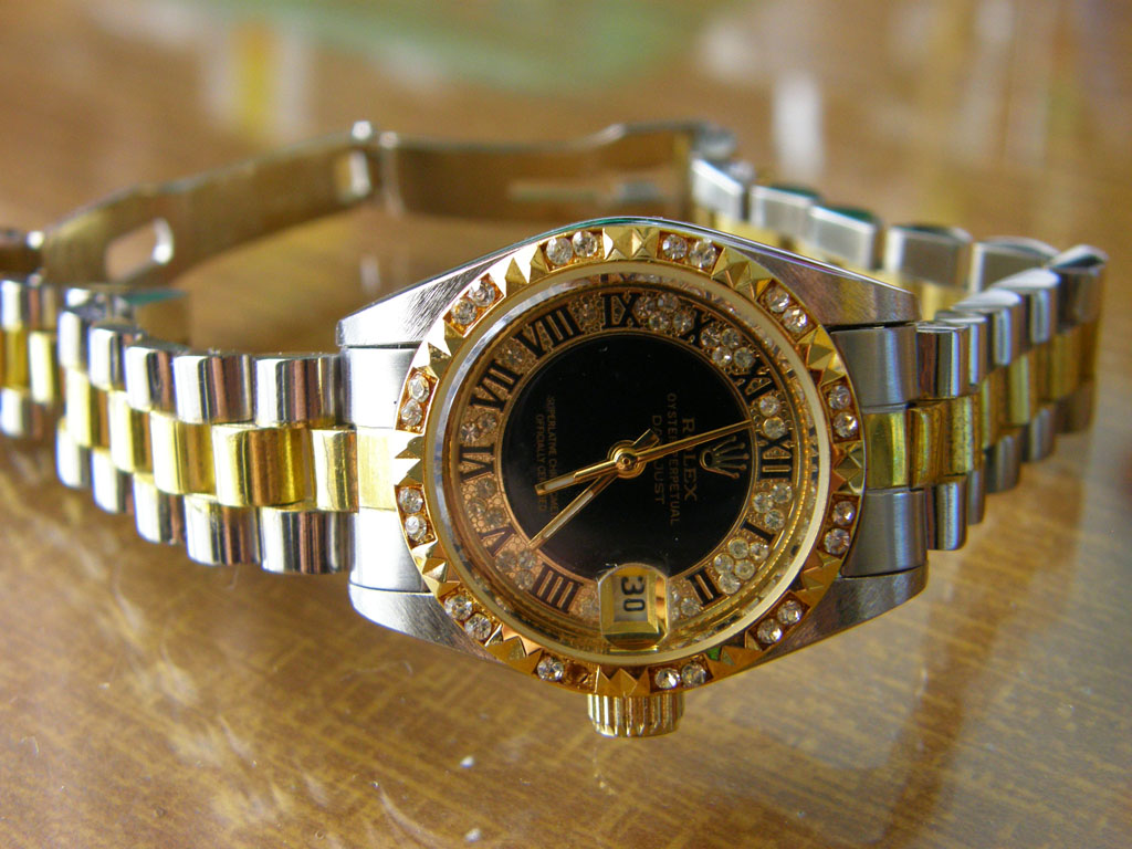 fake datejust