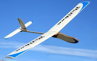https://www.hobbyshop.ch/pelikan-laser-holzbausatz-aerobel2010-pelikan.html