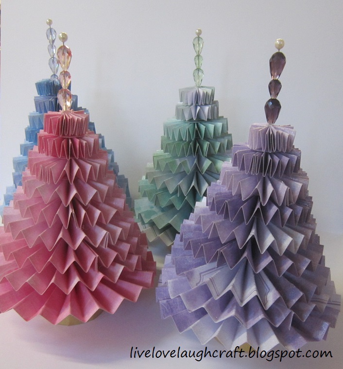 Pinnacle Crafts Concertina Paper Christmas Trees....