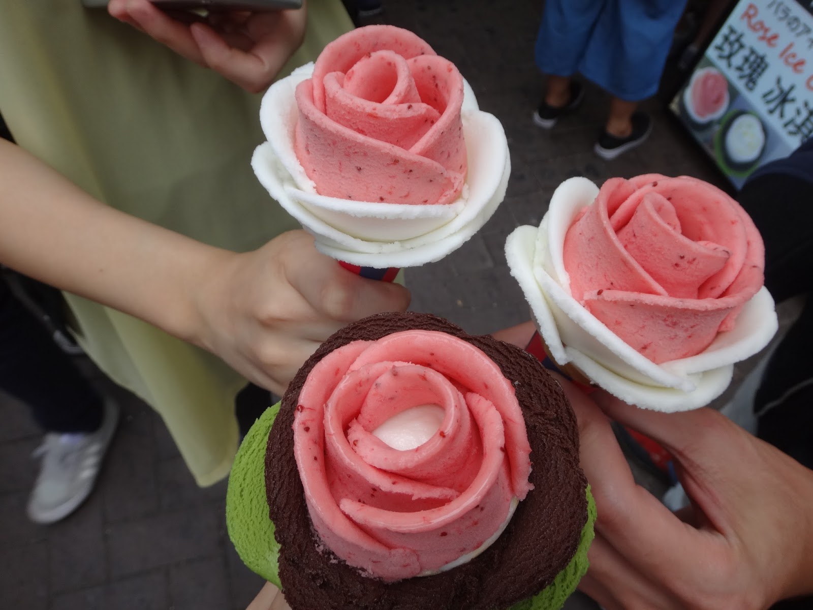 My Favorite Type of Roses are...Ice Cream! @ Milky Bee Ice Cream - Myeongdong