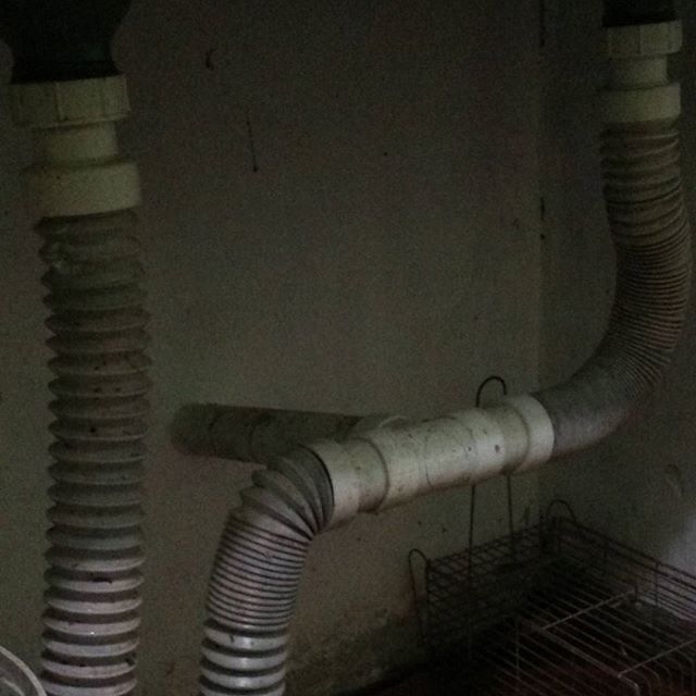 Yayyyy Aku Dah Jadi Supermama Disebabkan Sinki Ina Jenis Double Tap Agak R La Nak Membuka Dibawah Tu Saluran Bawah Nasib Baiklah Tukang Rumah Tak Gam Habis Paip