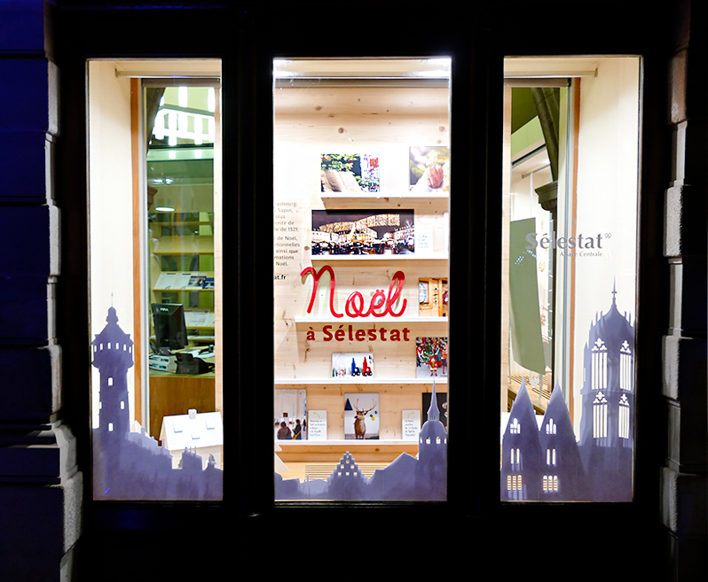 Vitrine de Noël Sélestat par Camille Epplin et la Ville