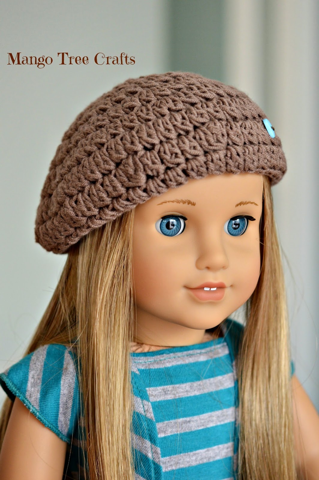 Crochet beret for doll