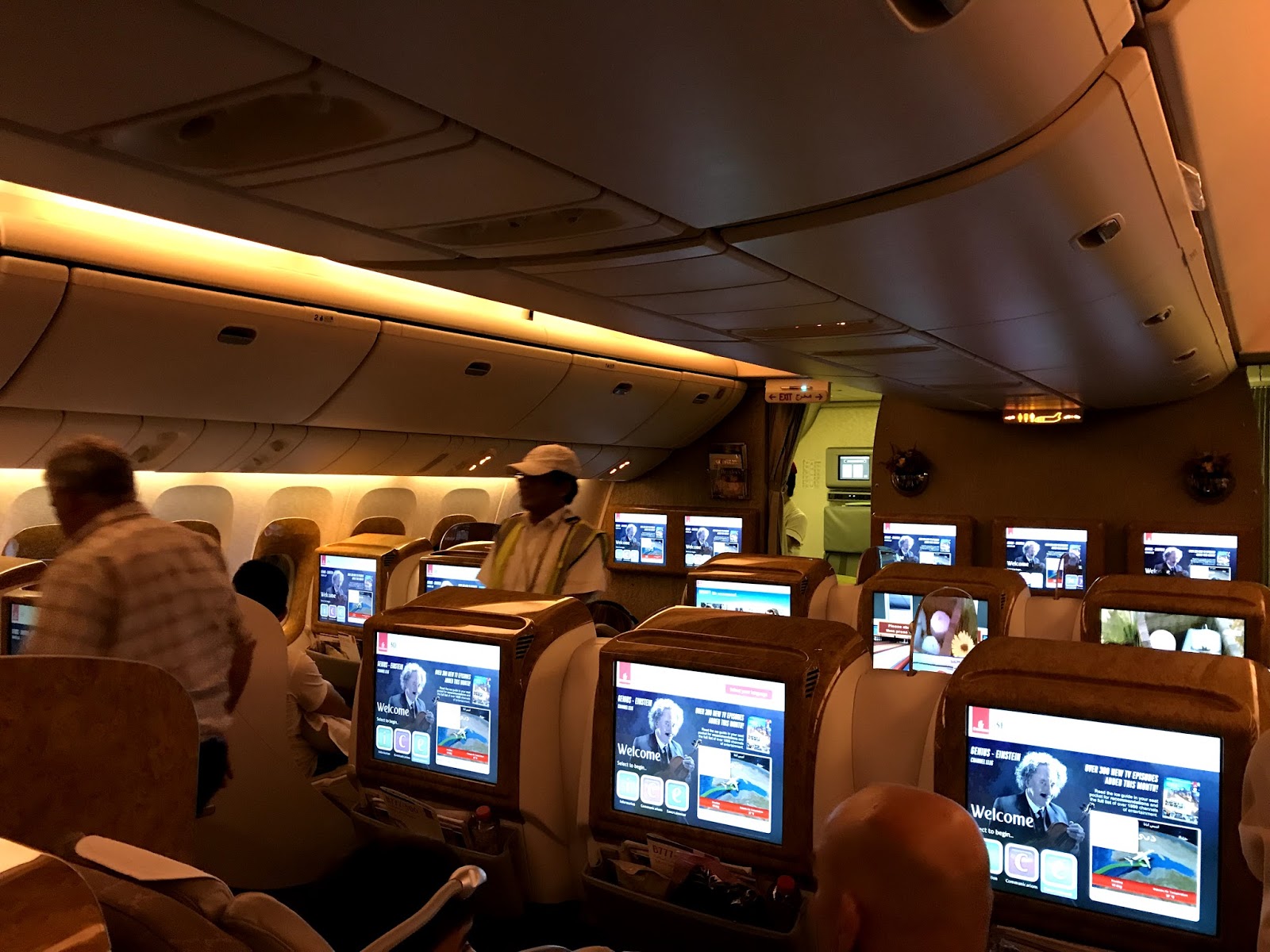 Emirates Flight Review: Manila to London via Dubai (B77W and A380