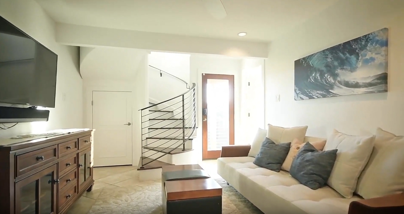 Tour Lake Austin Waterfront modern home vs. 13 Interior Design Photos