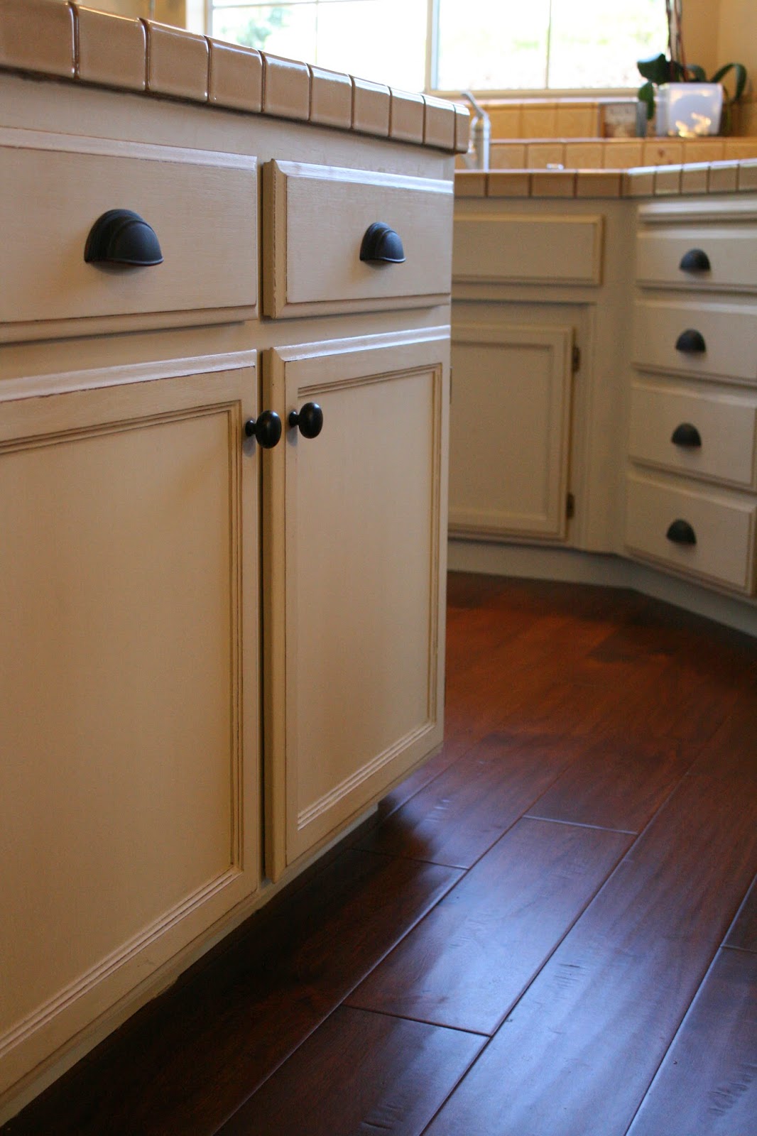 Reloved Rubbish Amazing Chalk Paint® Transformation on Oak Kitchen