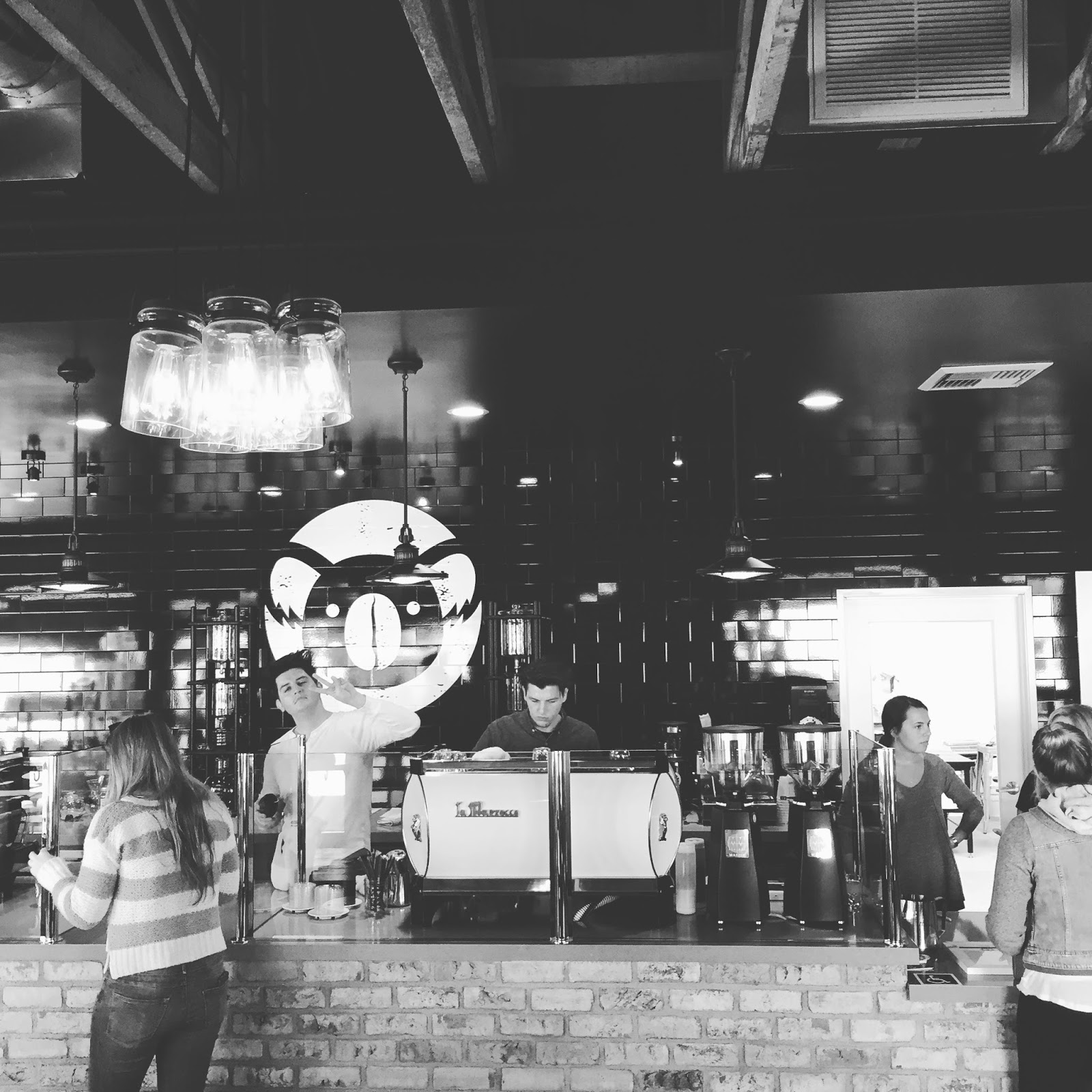 kaffi og fegurðin í deginum // coffee and the day’s beauty